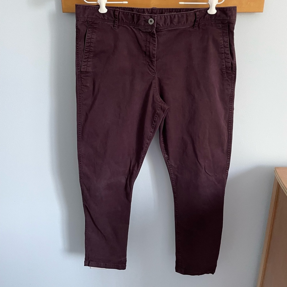 Gap Chino. Women’s. Plum or wine color. Size 16.